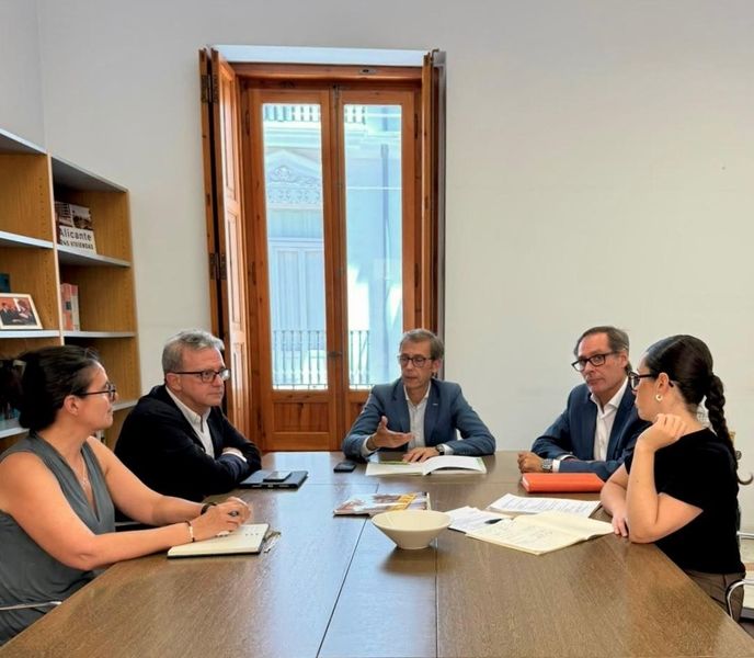 La Generalitat estudia el potencial de l'Economia Social per a abordar el problema de la vivenda en la Comunitat